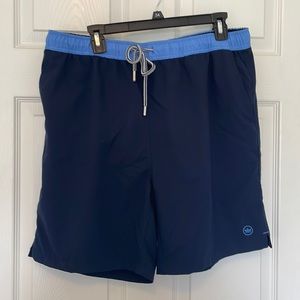 Men’s Peter Millar swim trunks